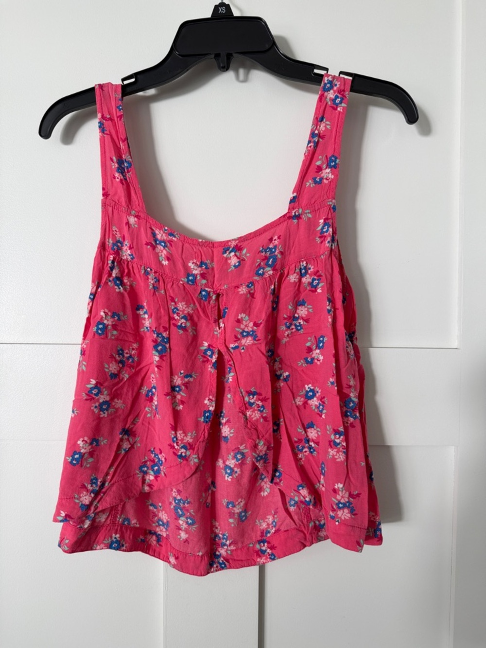 Hollister Bright Pink Floral Scoop Tank - Picture 3 of 4